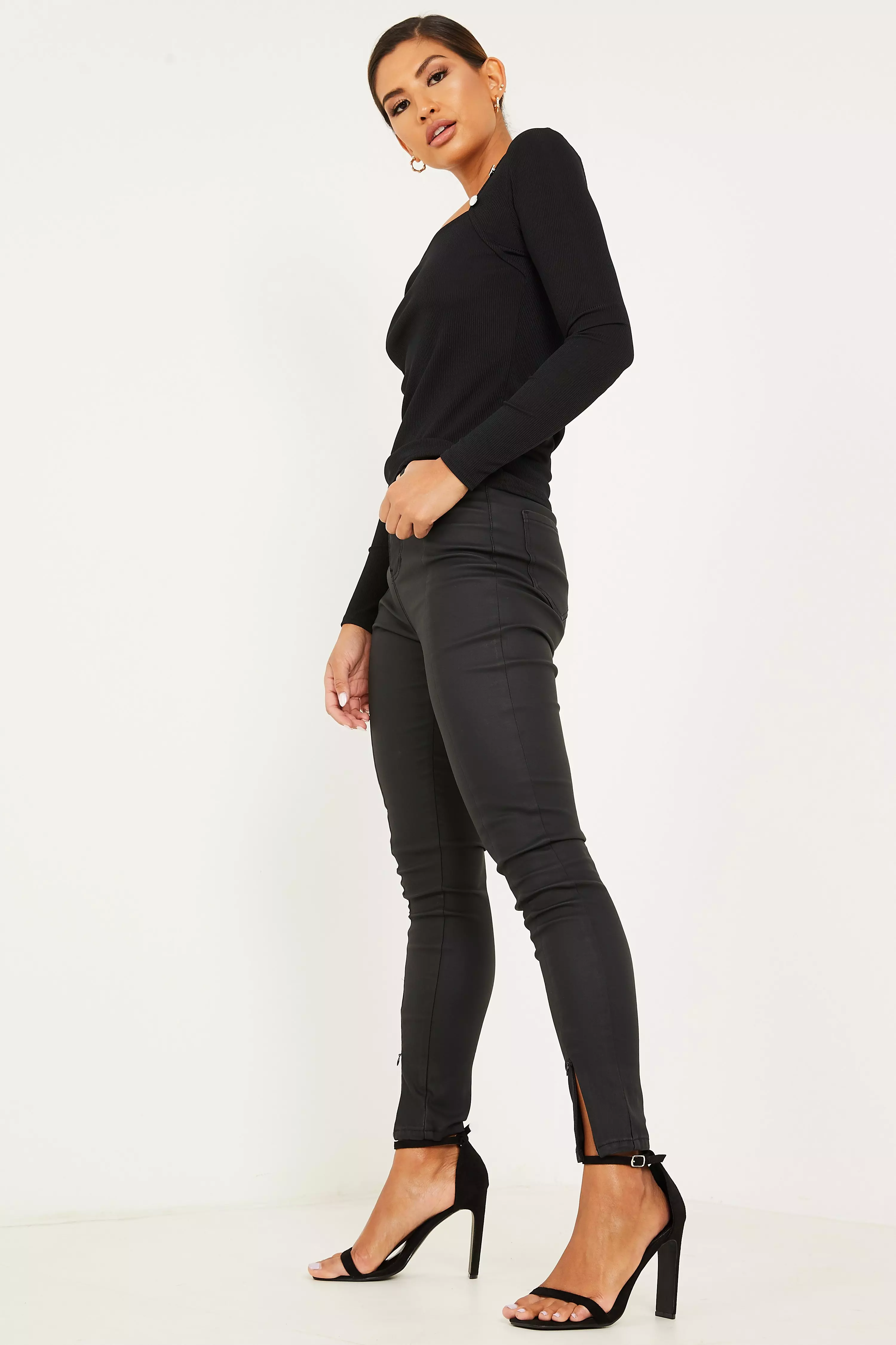 Black Ribbed Button Detail Top