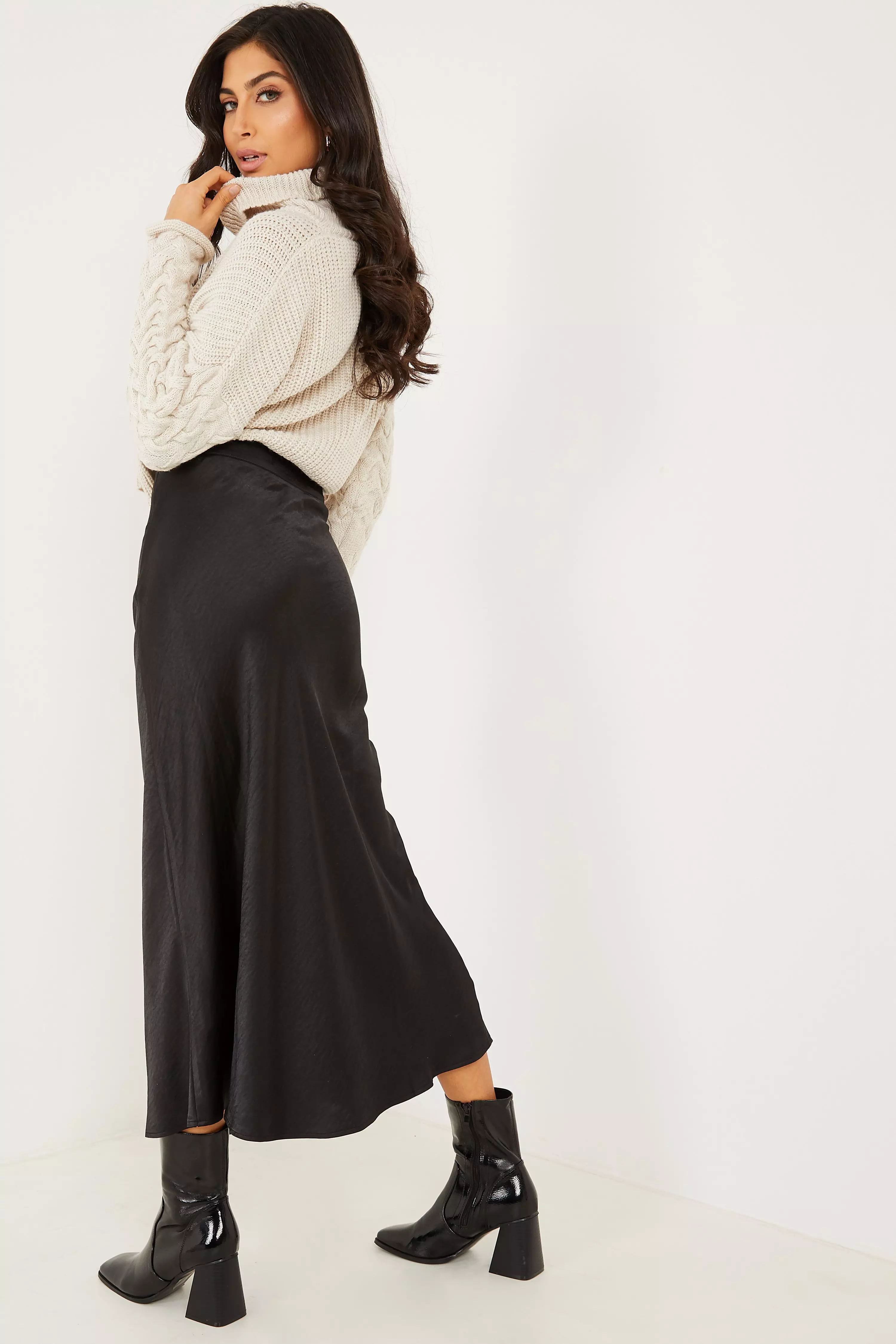 Black a outlet line skirt quiz