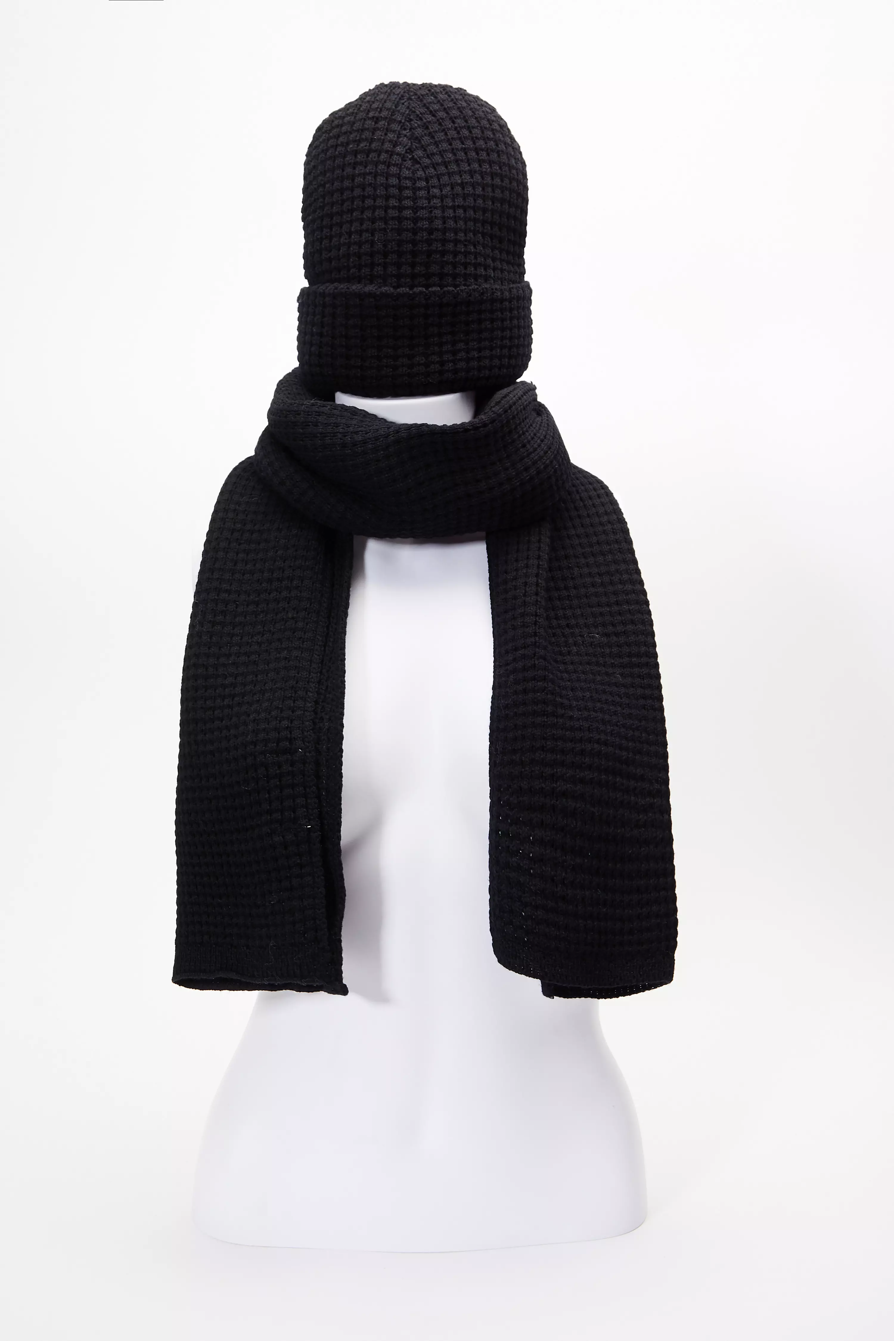 Black Hat And Scarf Set