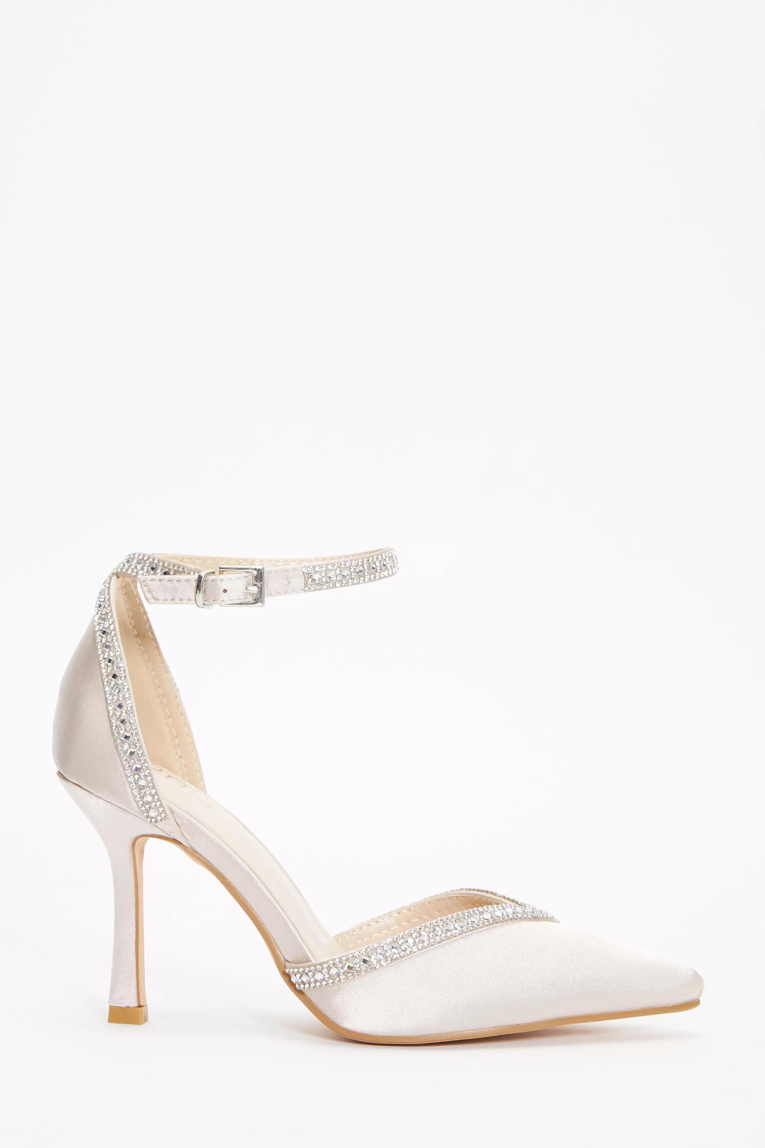 Champagne 2024 court heels