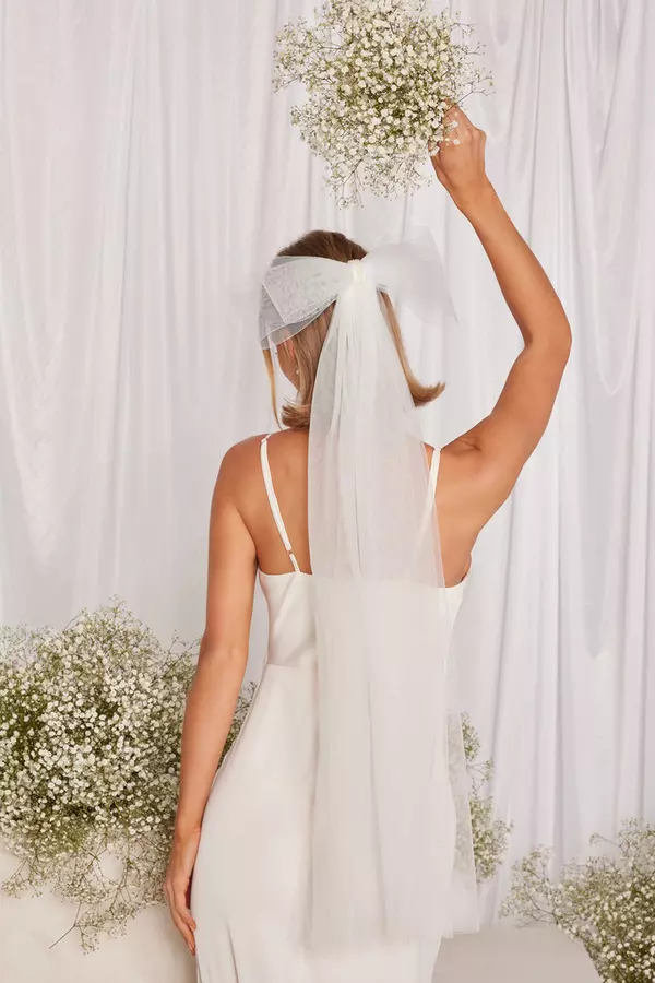 Bridal White Bow Veil