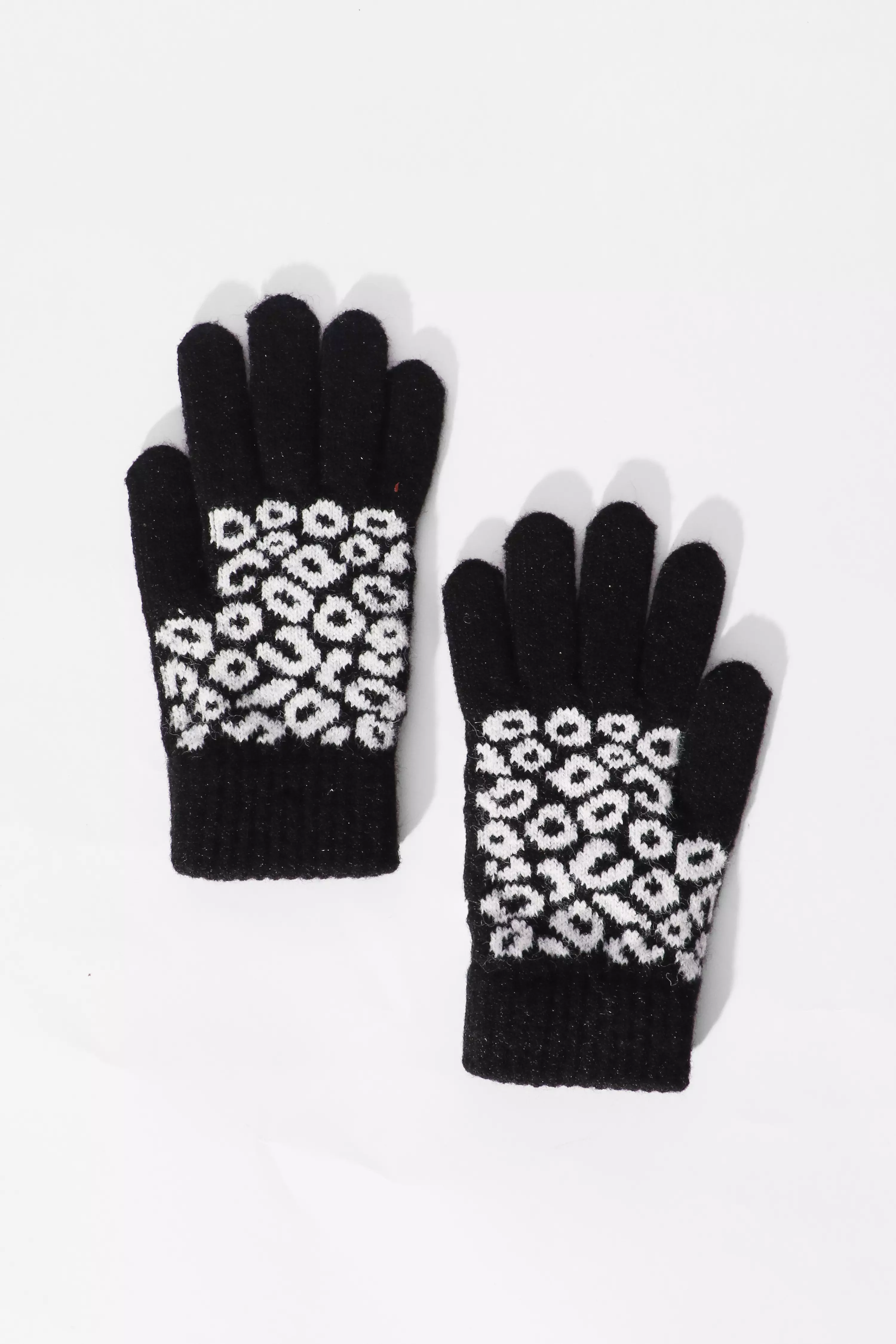 Black Leopard Print Knit Gloves