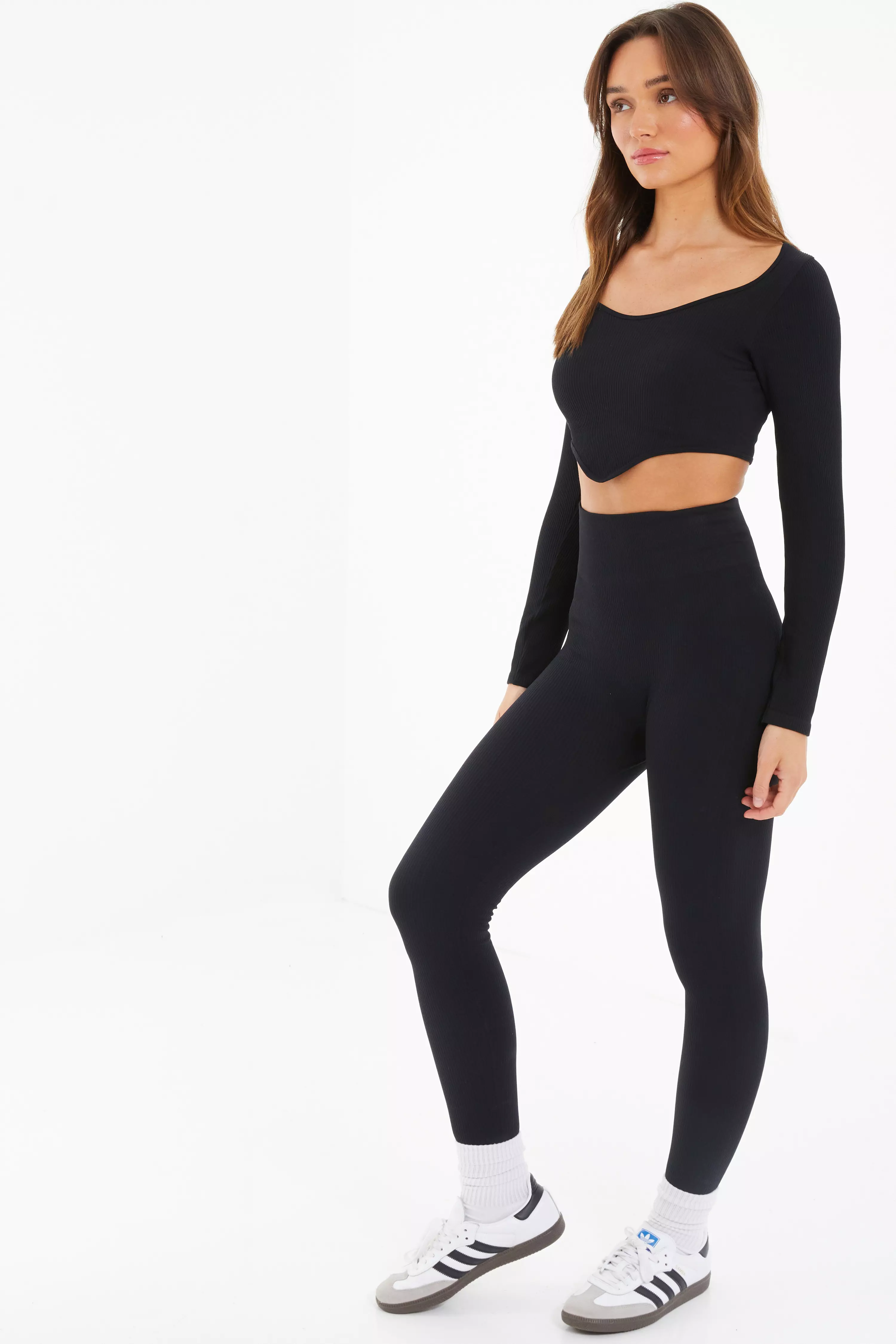 Black Ribbed Crop Top