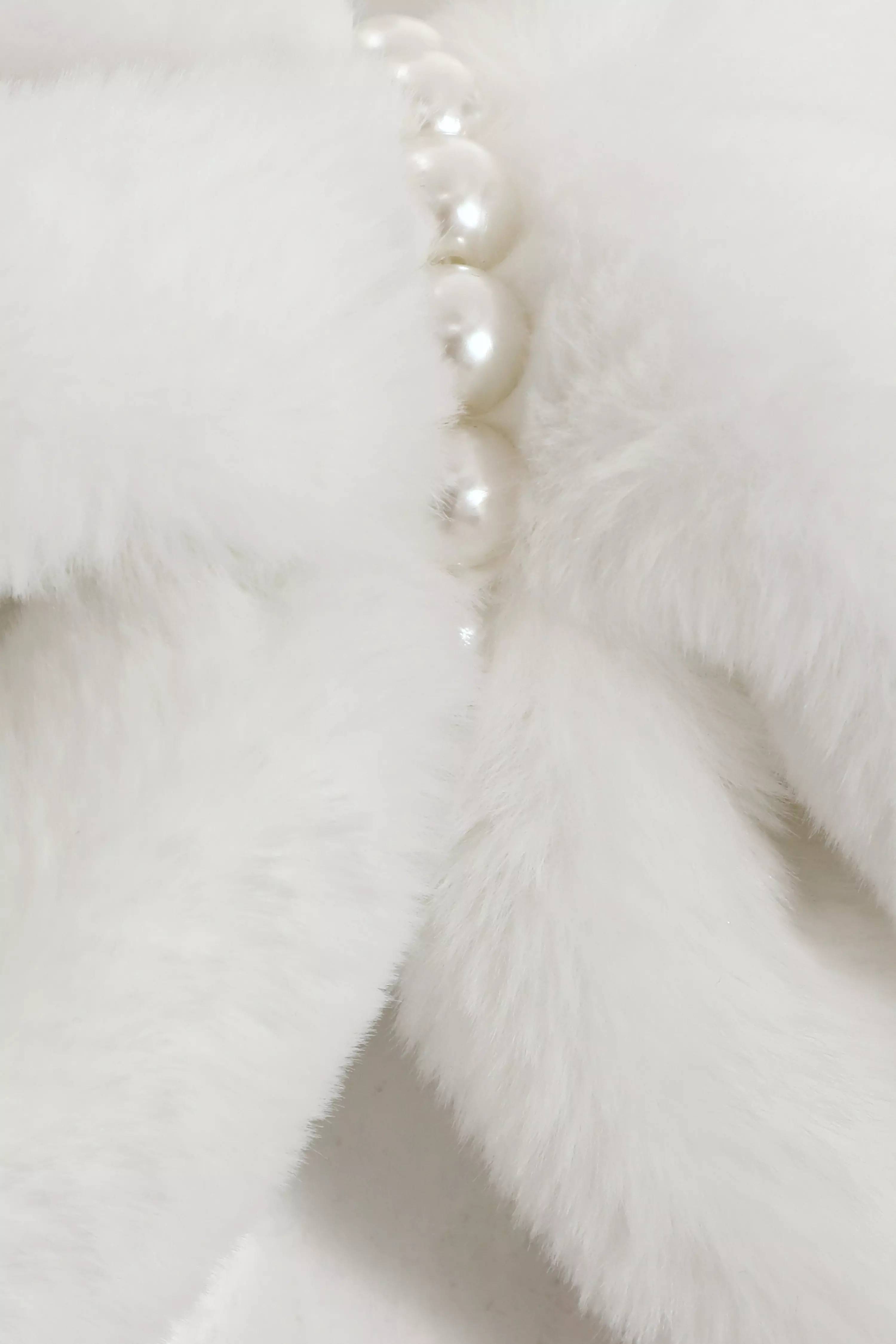 White Faux Fur Pearl Trim Wrap