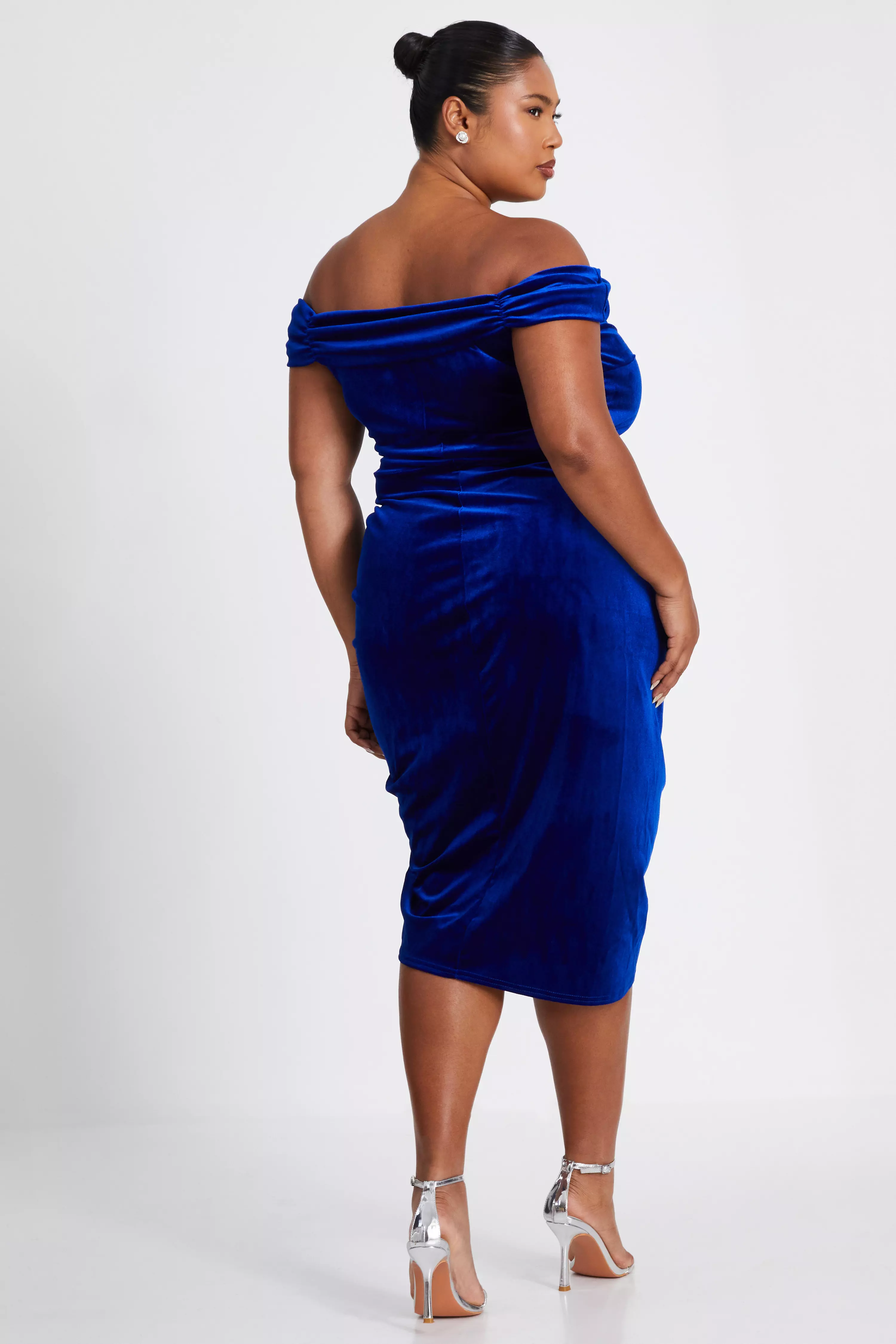 Curve Royal Blue Velvet Ruched Midi Dress