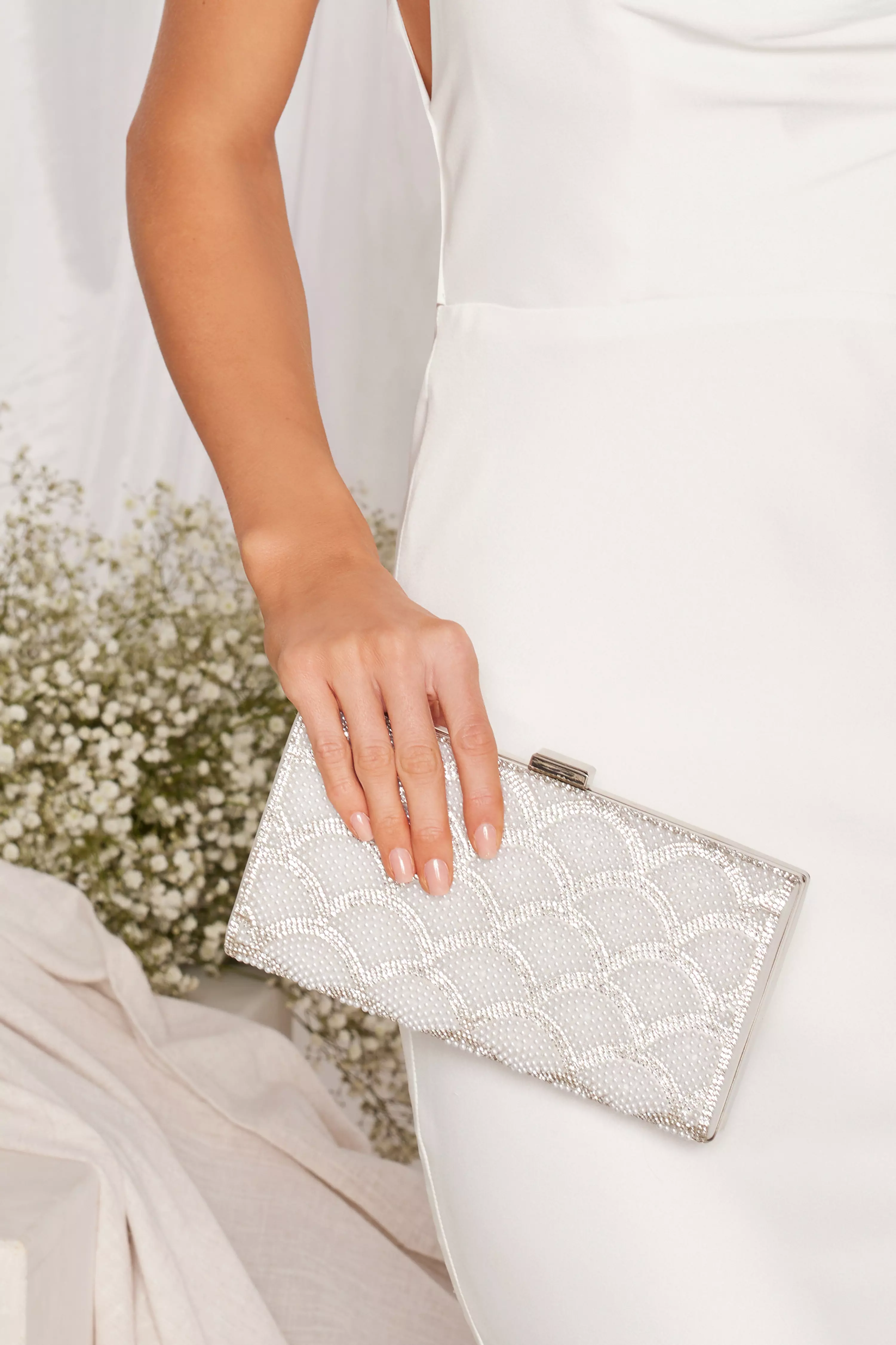 Bridal White Scalloped Pearl Box Bag