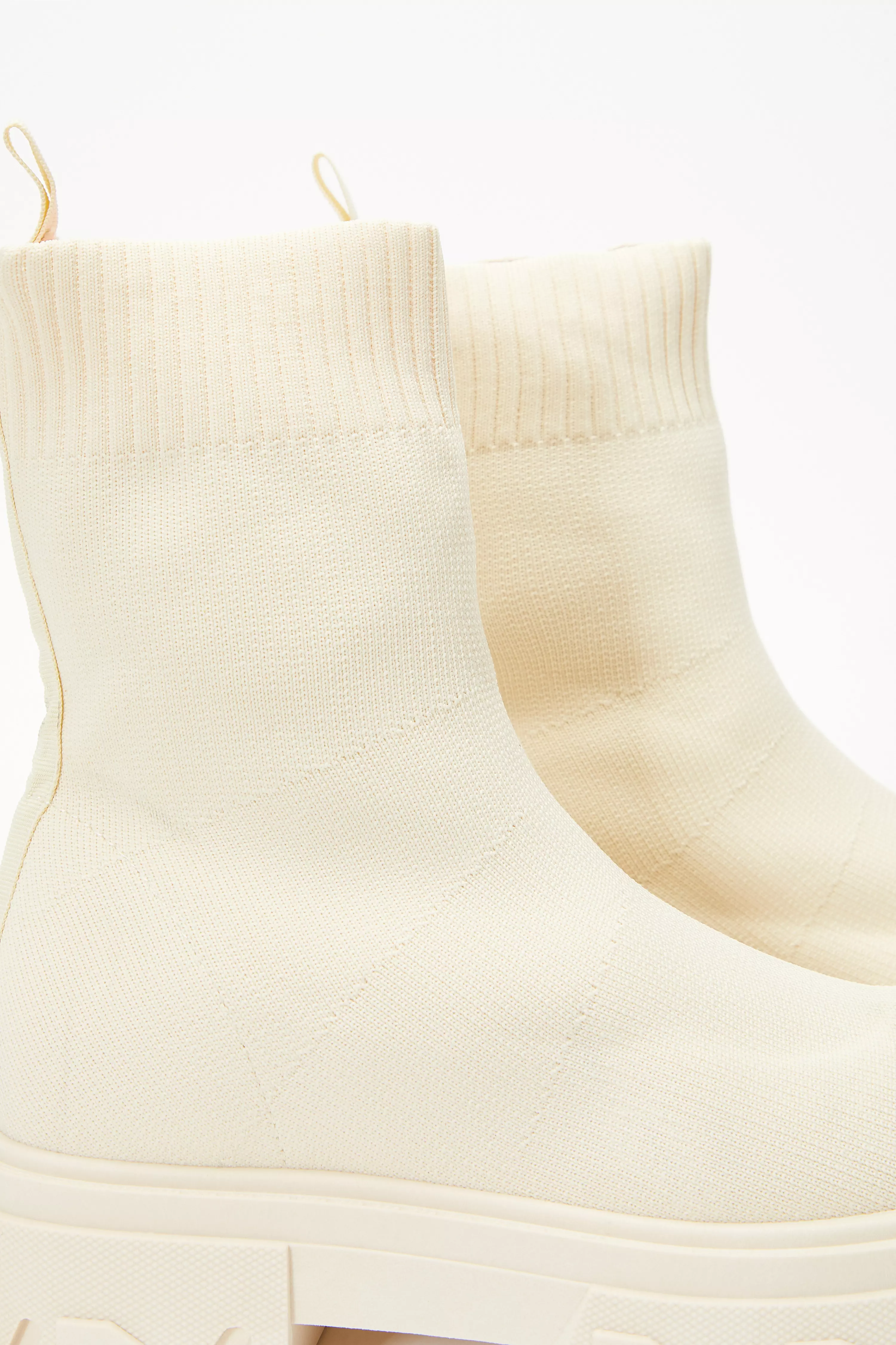 Cream Knitted Runner Boots QUIZ Clothing
