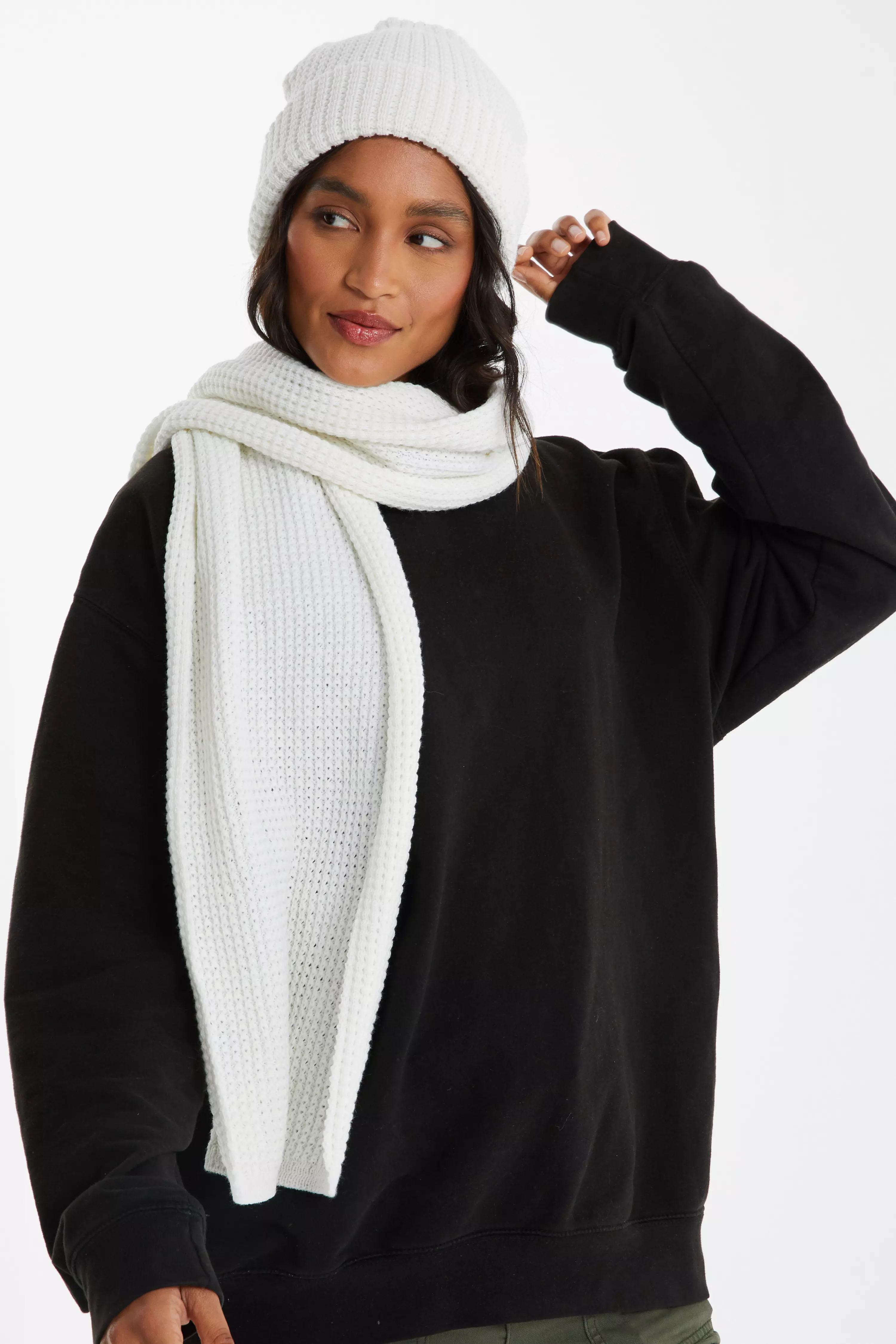 Women's Hats Bobble Hats & More QUIZ Clothing