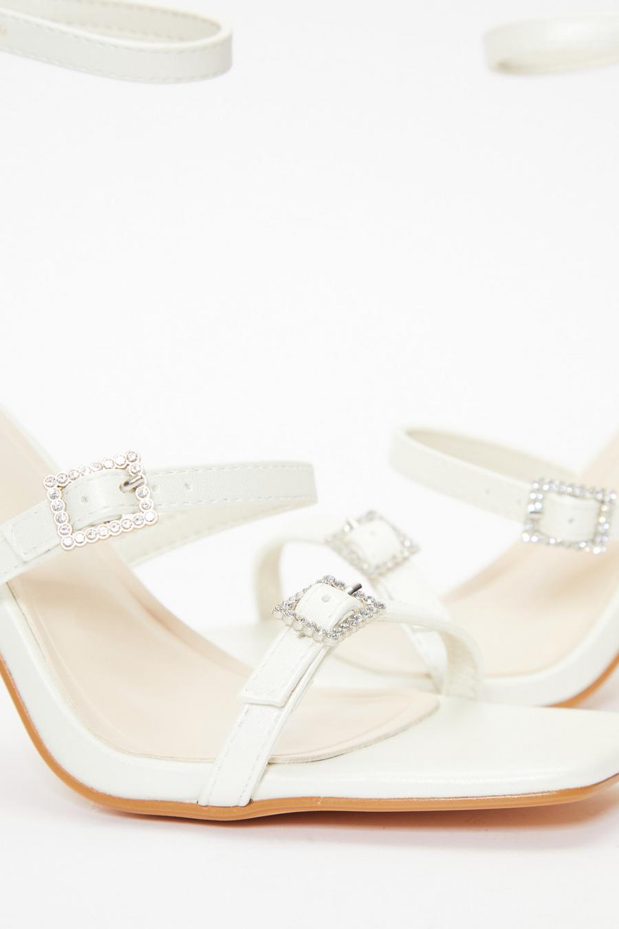 Strappy on sale buckle sandals