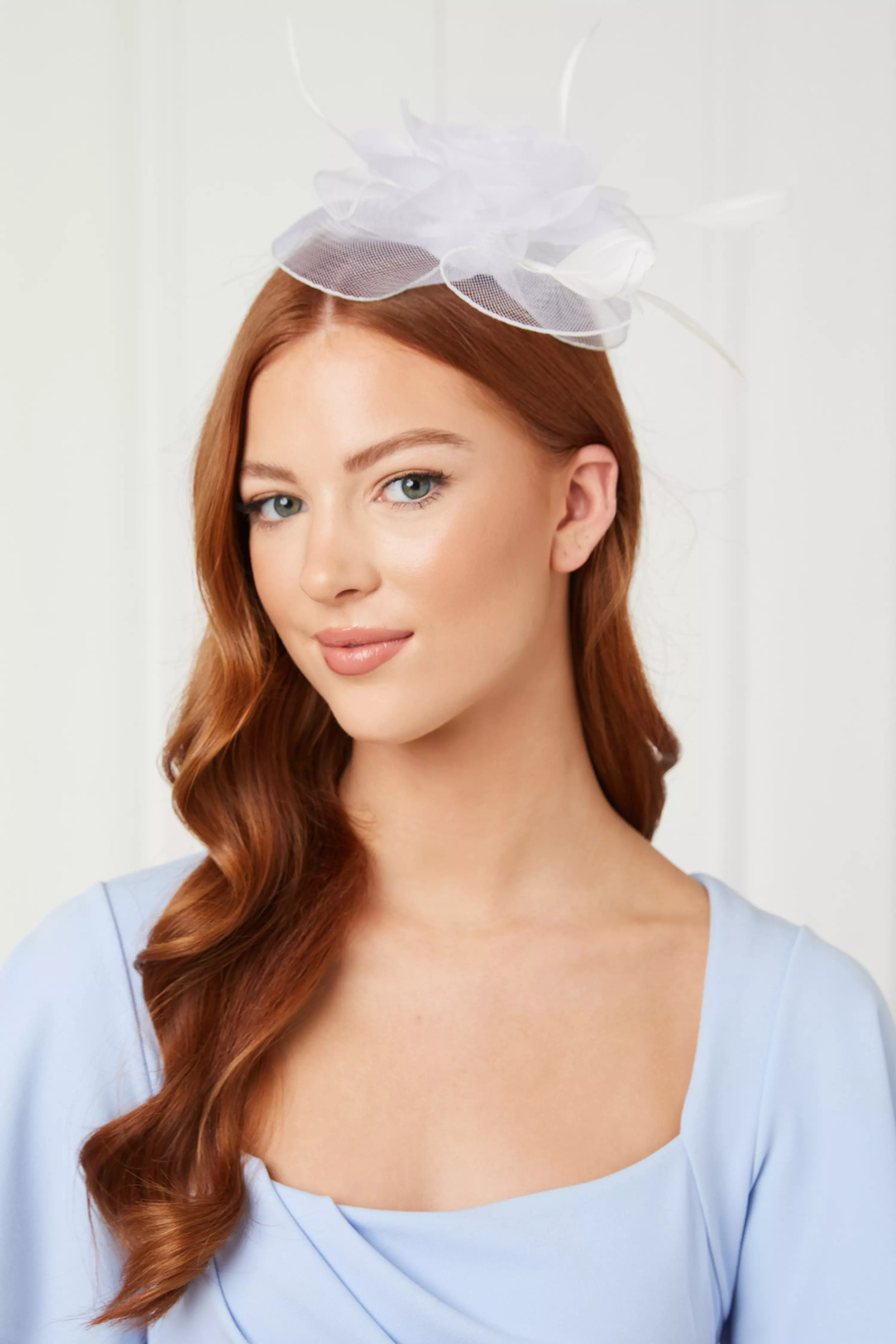 White Petal Clip Fascinator QUIZ Clothing