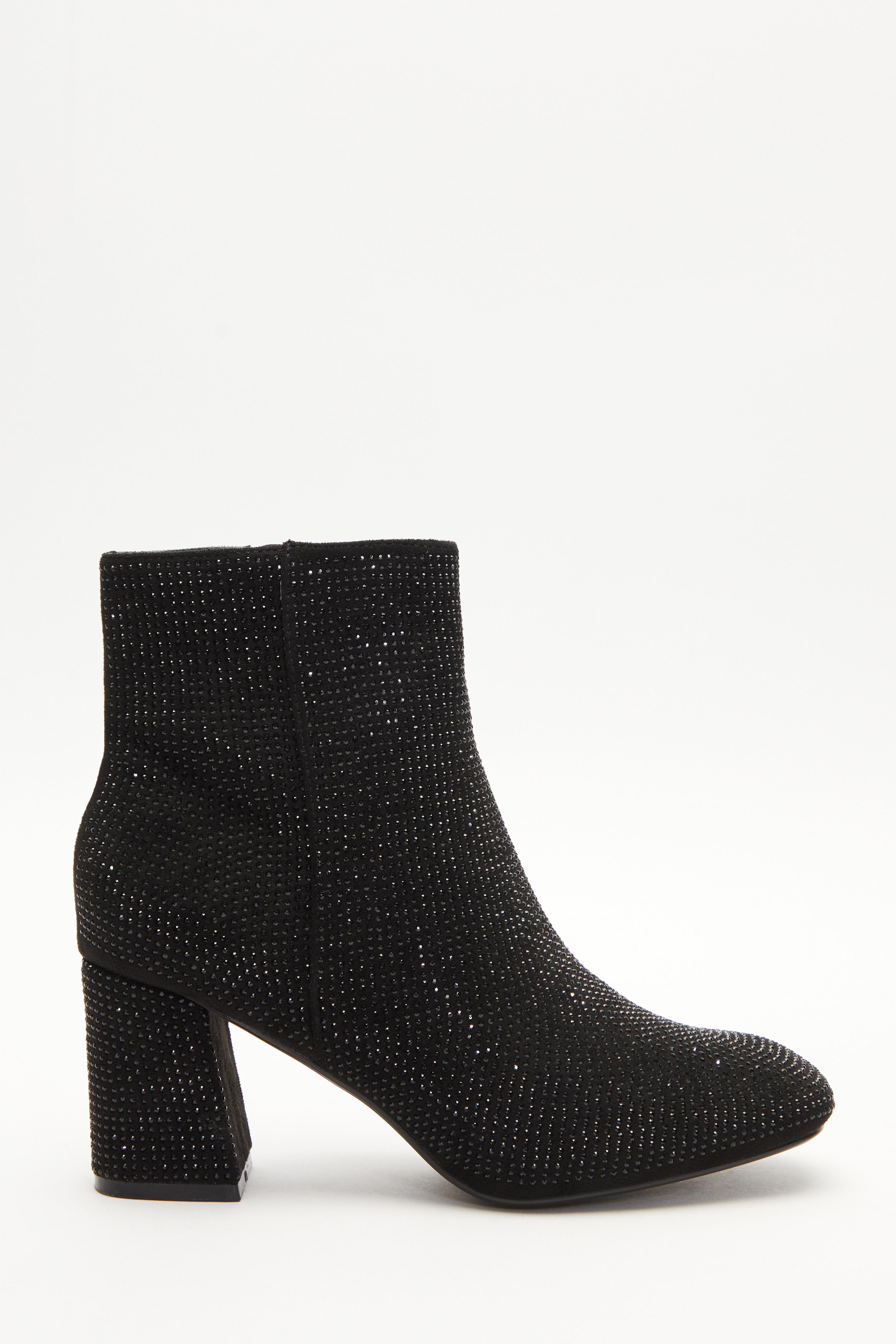 Quiz black ankle store boots